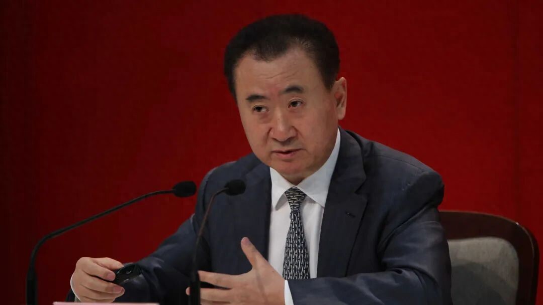 万达集团频繁股权冻结，背后原因究竟是什么？